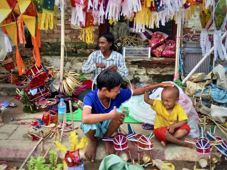 myanmar thadingyut festival culture essay